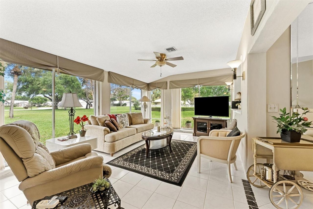 5669 Pinecrest Cir , Boca Raton, FL 33433 Photo