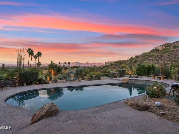 8219 N CHARLES Drive, Paradise Valley, AZ 85253