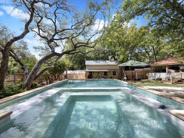 308 tanglewood, Fredericksburg, TX 78624