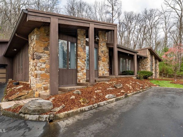 102 Tracy Lane, Bristol, TN 37620