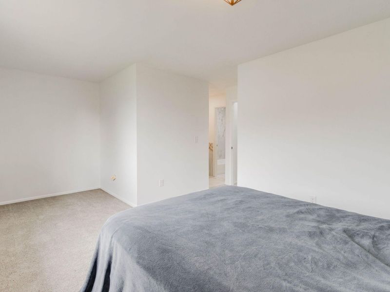 6425 Harbinger Lane, Dayton, OH 45449 Photo 13