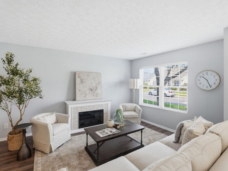 6001 Canyon Creek Drive, Unit 303, Dublin, OH 43016 Photo 3