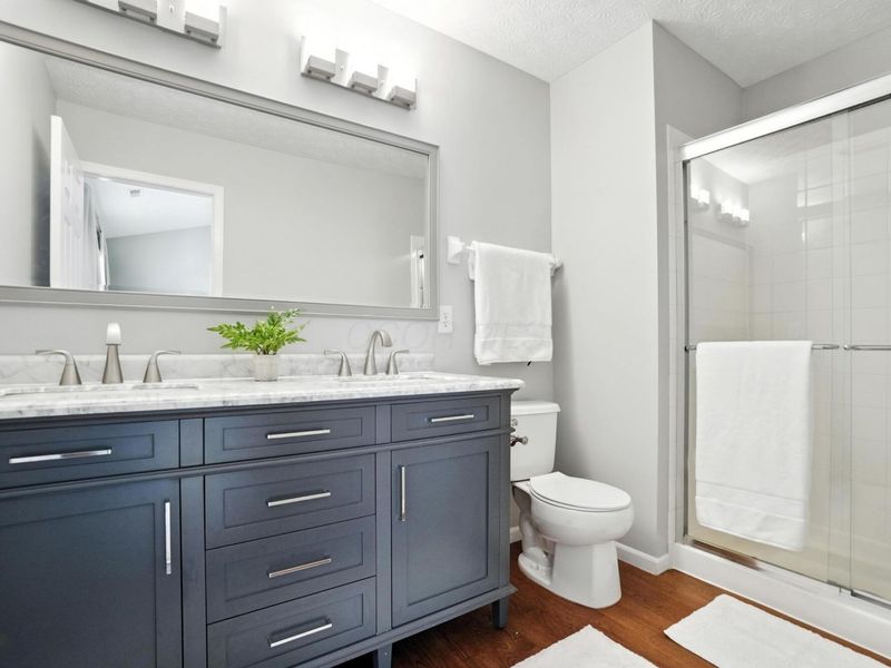 6001 Canyon Creek Drive, Unit 303, Dublin, OH 43016 Photo 4