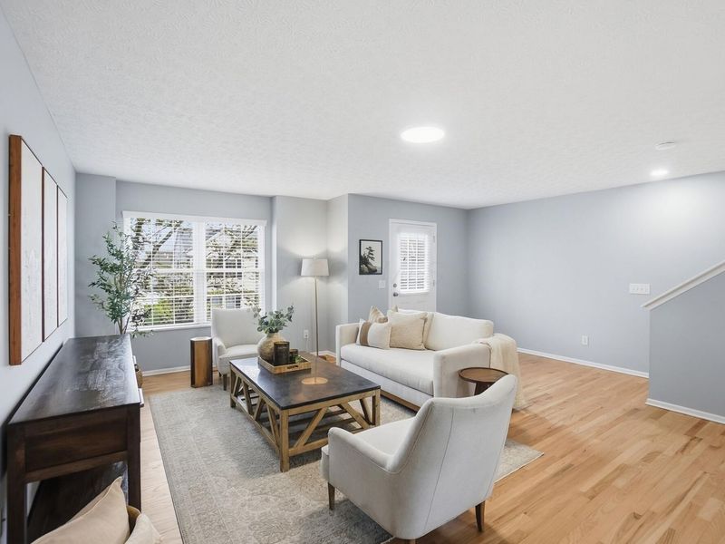 6001 Canyon Creek Drive, Unit 303, Dublin, OH 43016 Photo 9