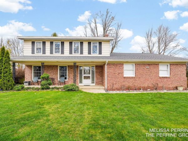 3855 42nd Street SW, Grandville, MI 49418