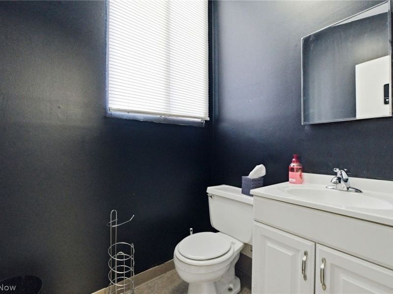 26700 Renaissance Parkway, Warrensville Heights, OH 44128 Photo 23