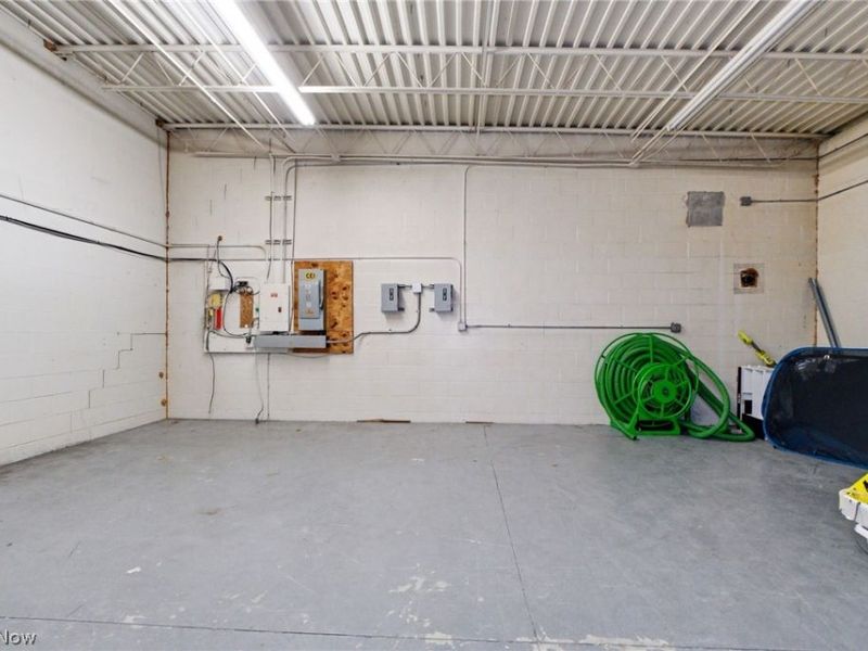 26700 Renaissance Parkway, Warrensville Heights, OH 44128 Photo 8