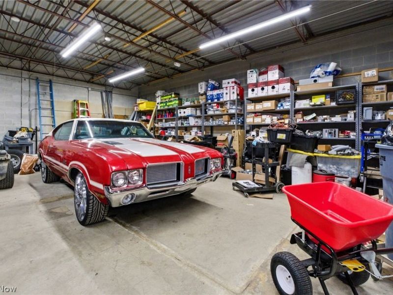 26700 Renaissance Parkway, Warrensville Heights, OH 44128 Photo 9