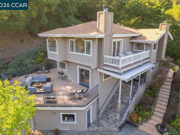 14 Springhill Lane, Lafayette, CA 94929