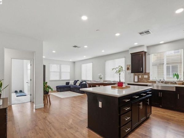 5659 DAYLILY ST, Newark, CA 94560