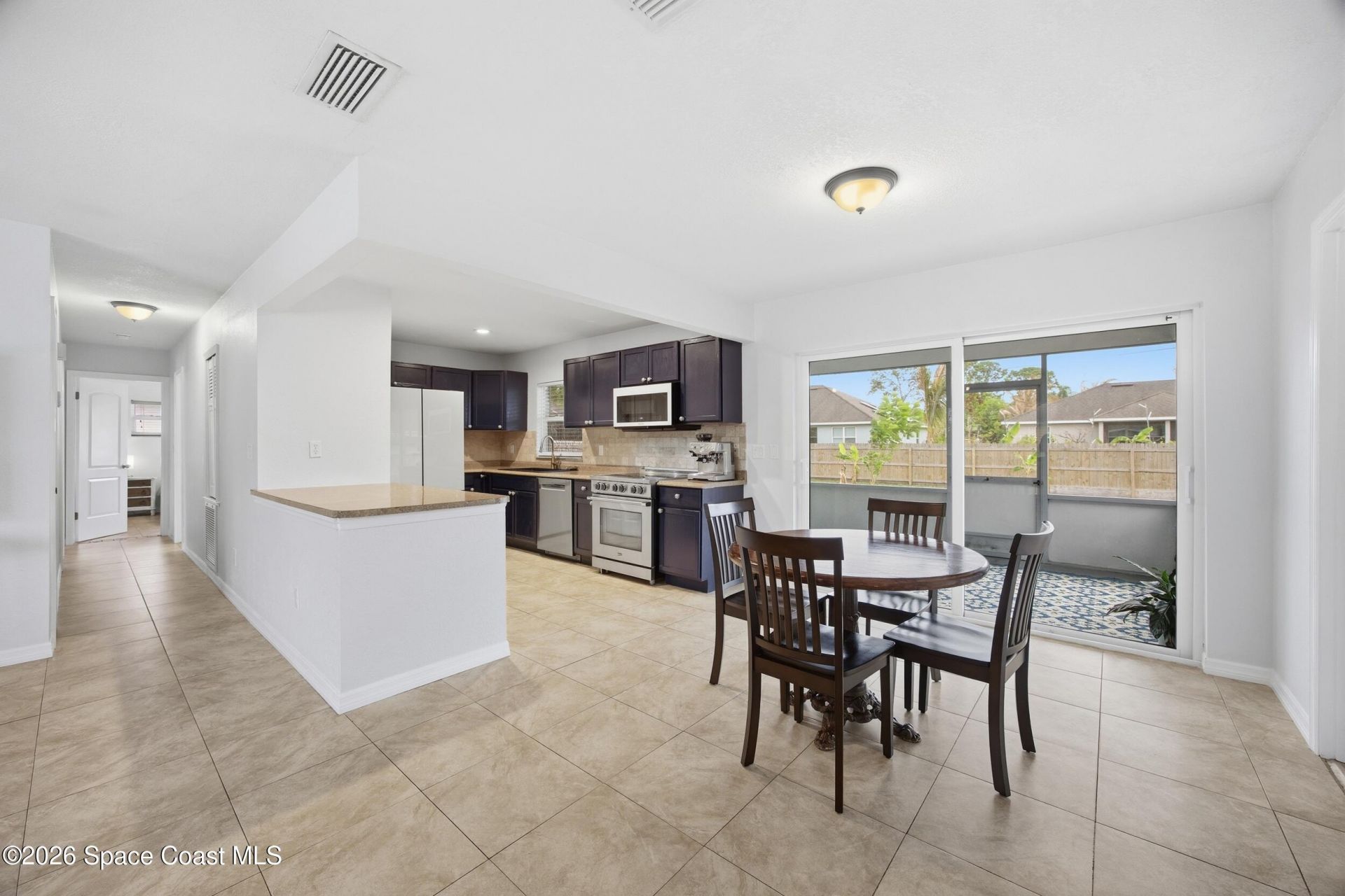 424 SE Fallon Drive, Port Saint Lucie, FL 34983 Photo