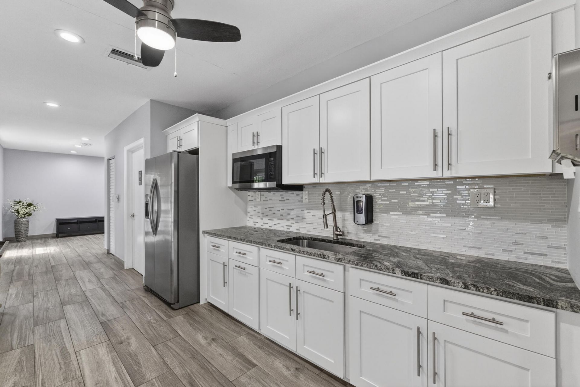 3499 Oaks Way, Unit 703, Pompano Beach, FL 33069 Photo