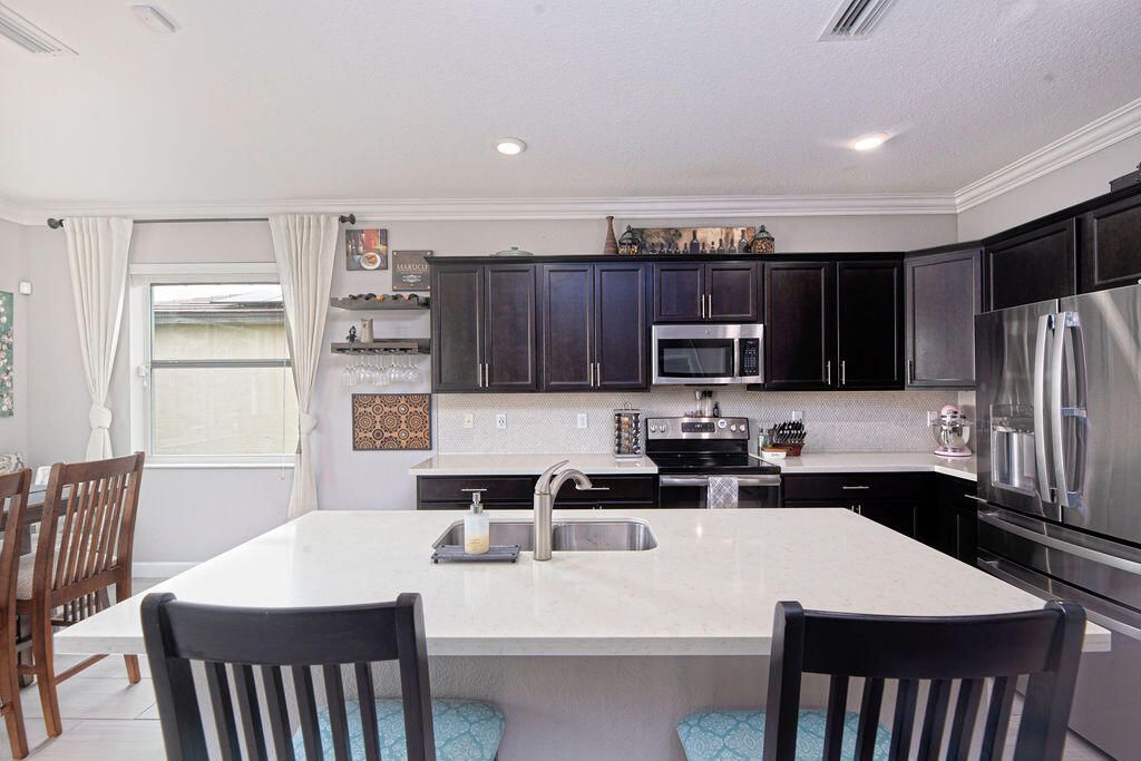 7742 NW Gladwell Lane, Port Saint Lucie, FL 34987 Photo