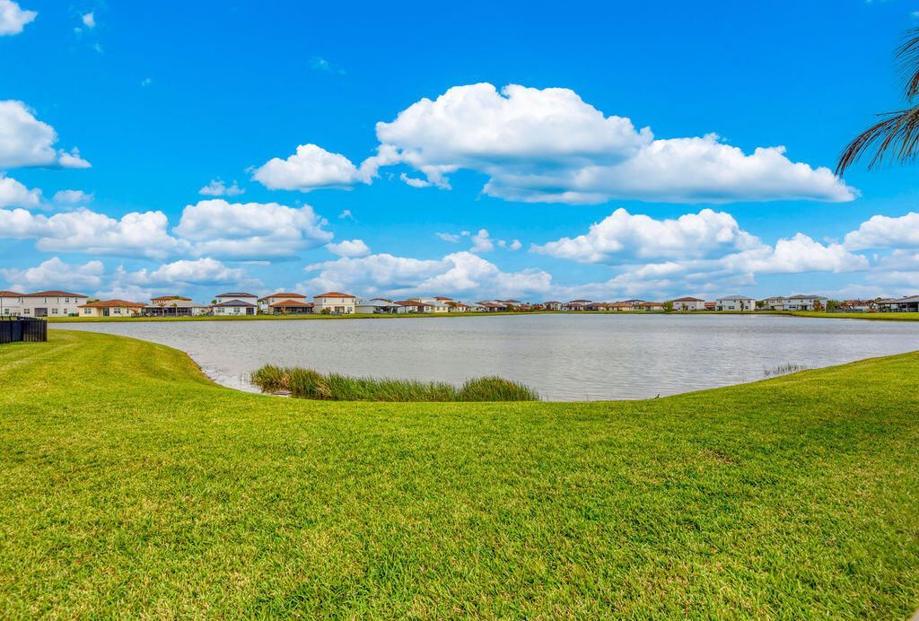 7742 NW Gladwell Lane, Port Saint Lucie, FL 34987 Photo