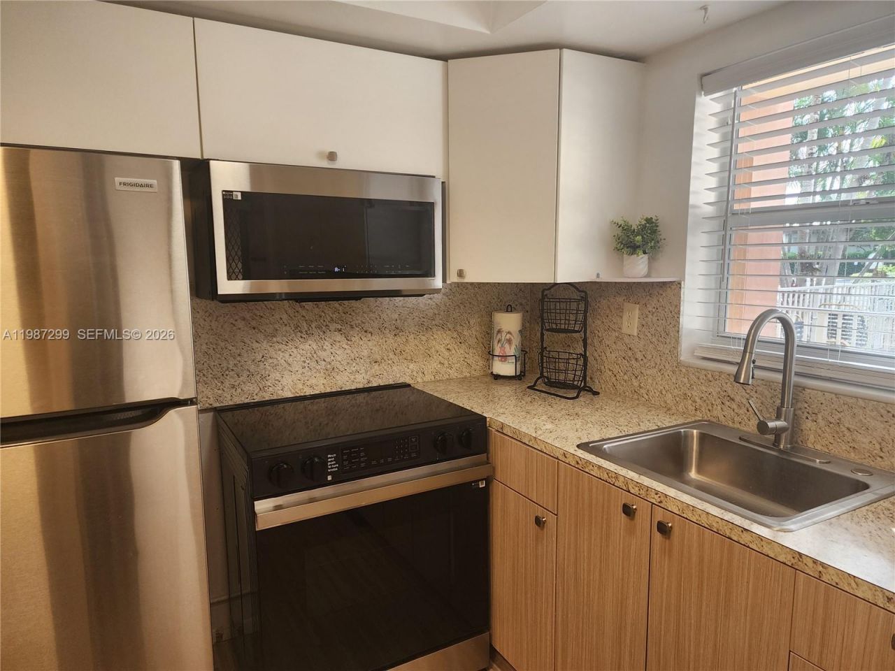 100 SE 6th Ave , Unit 107, Pompano Beach, FL 33060 Photo