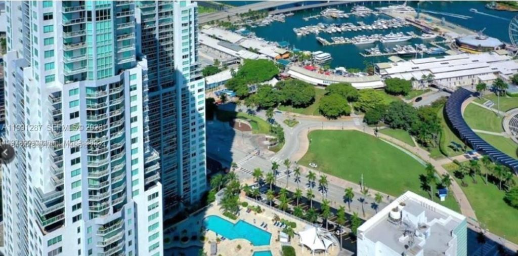 253 NE 2nd St, Unit 905, Miami, FL 33132 Photo