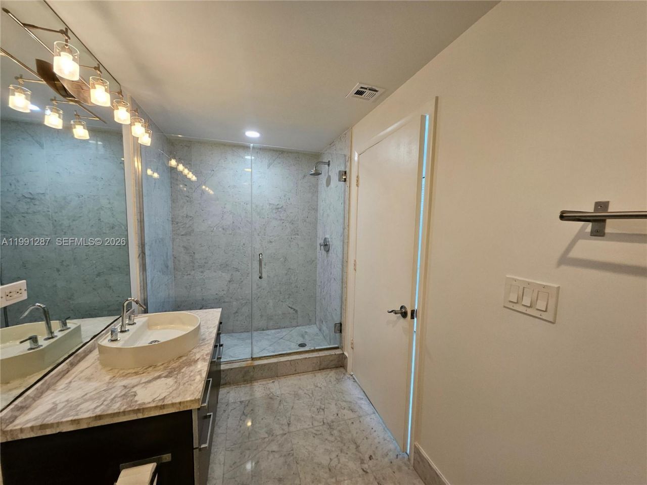 253 NE 2nd St, Unit 905, Miami, FL 33132 Photo