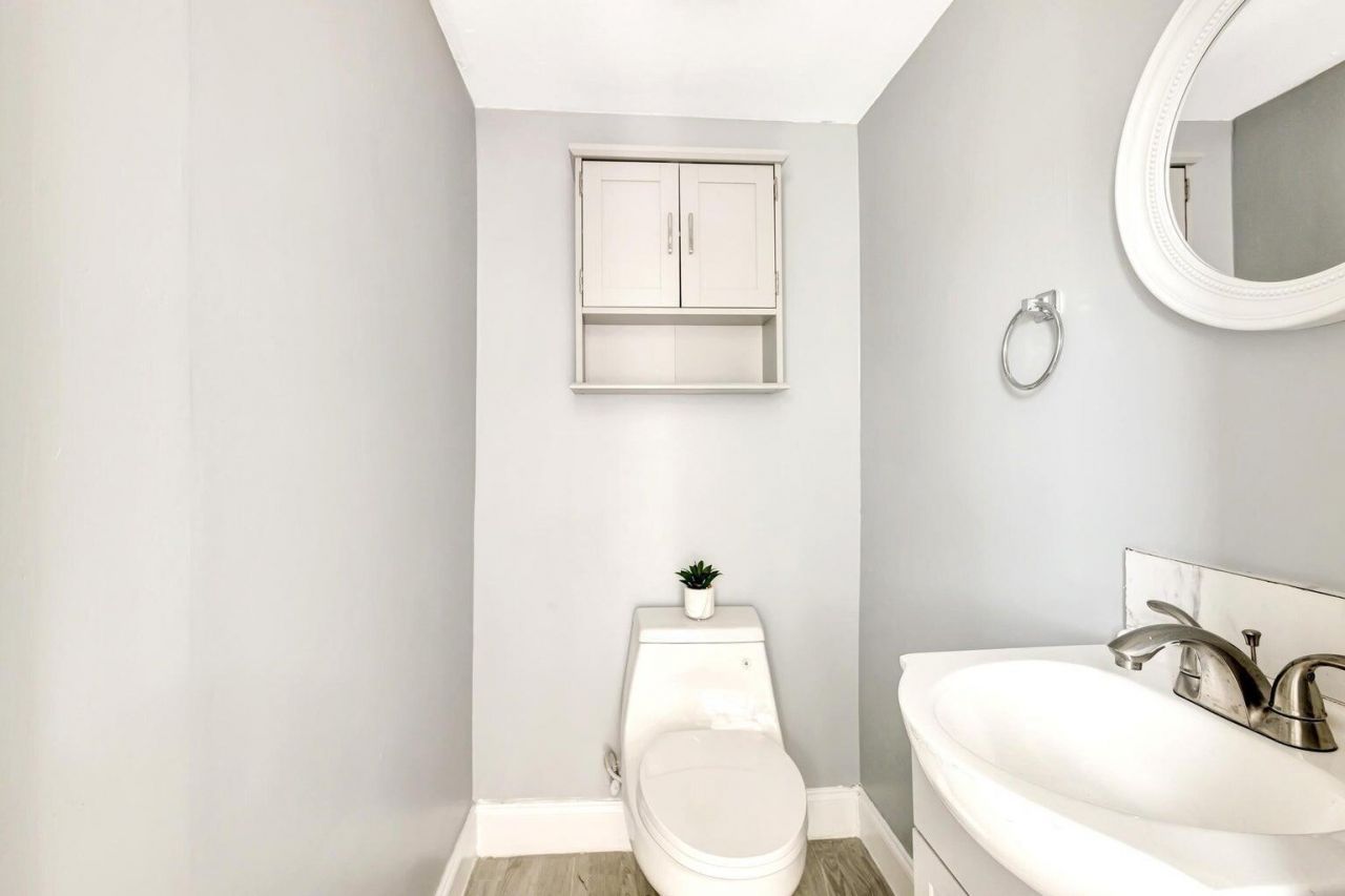 448 Roseland Drive, West Palm Beach, FL 33405 Photo