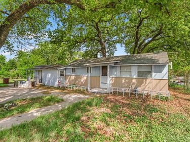 1812 Arch Street, Fort Worth, TX 76105