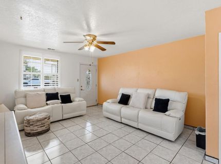 295 E Durian Ave, Coalinga, CA 93210 Photo