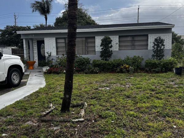 1314 S H Street, Lake Worth Beach, FL 33460