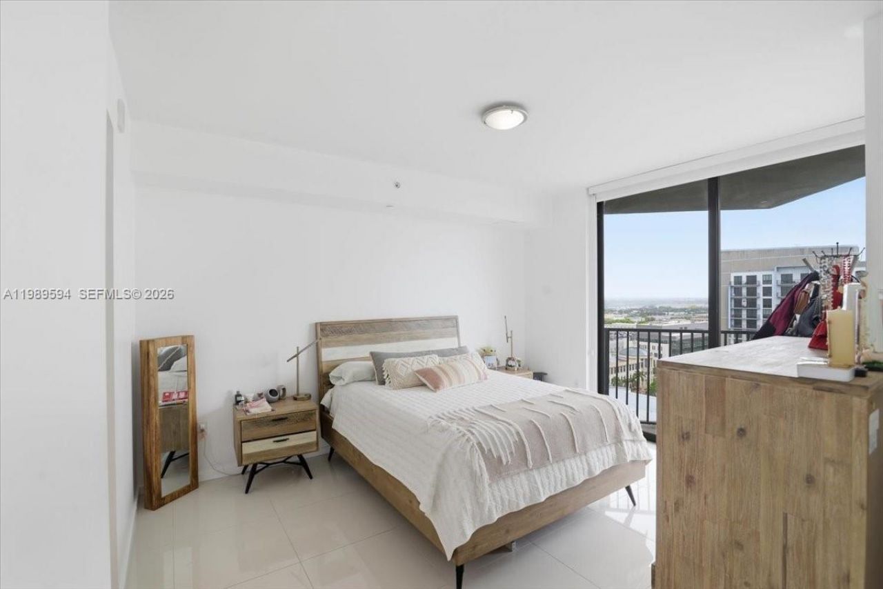 5300 Paseo Blvd , Unit 1803, Doral, FL 33166 Photo