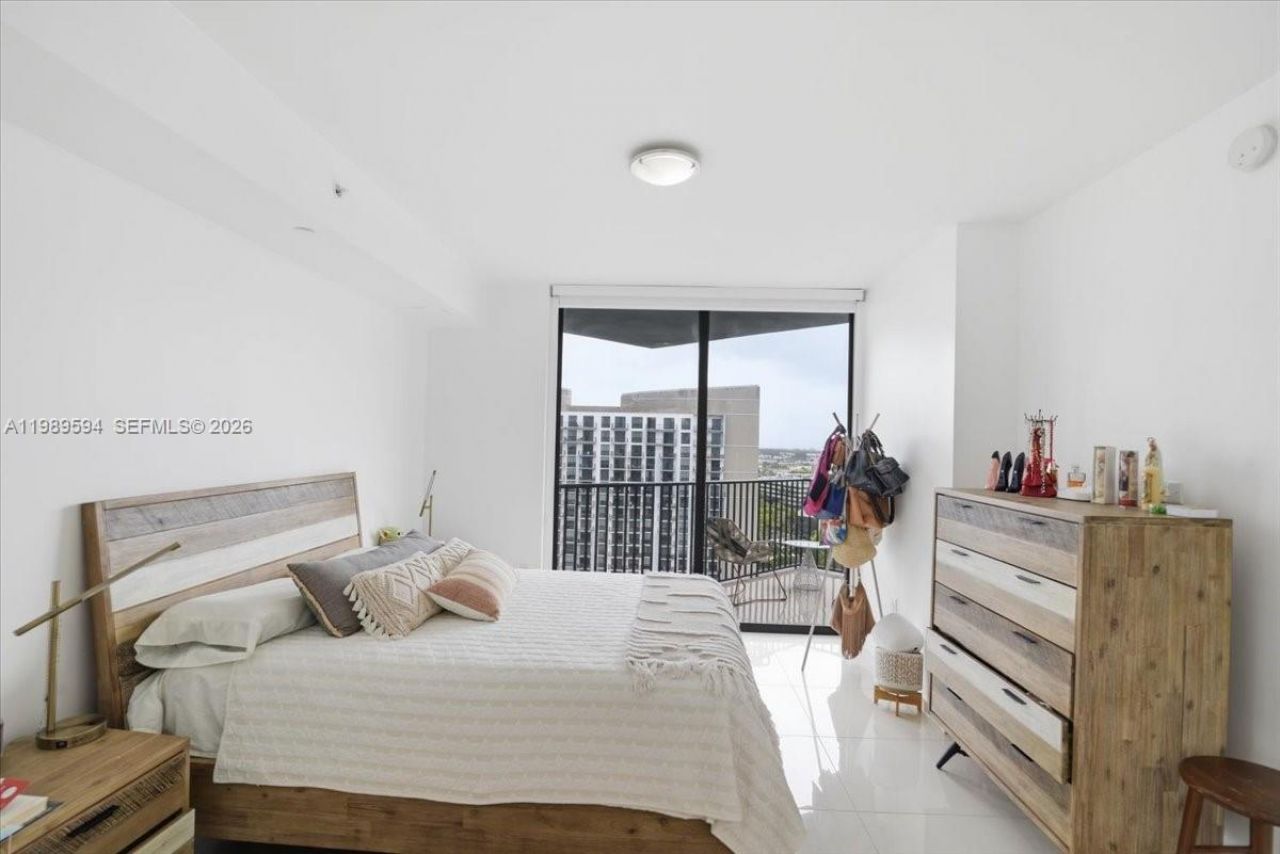 5300 Paseo Blvd , Unit 1803, Doral, FL 33166 Photo