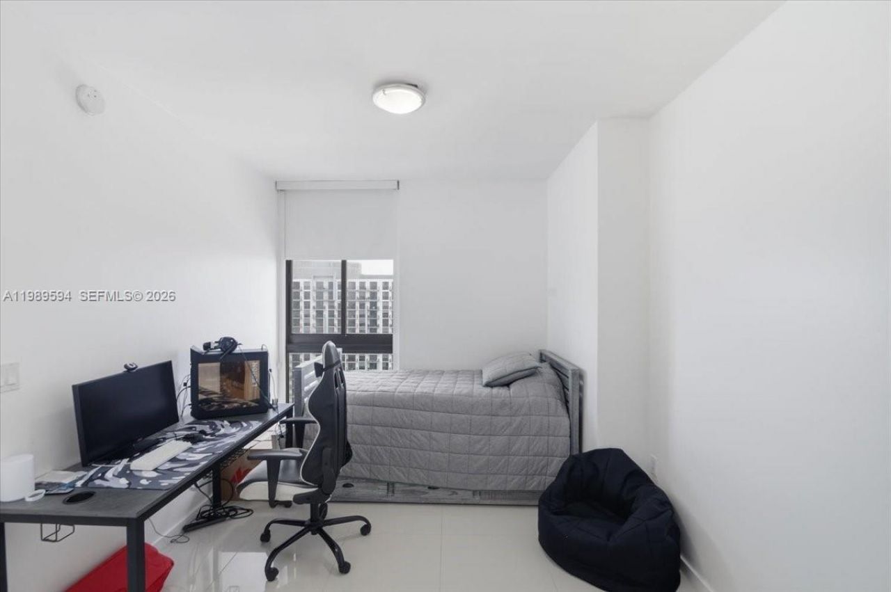 5300 Paseo Blvd , Unit 1803, Doral, FL 33166 Photo