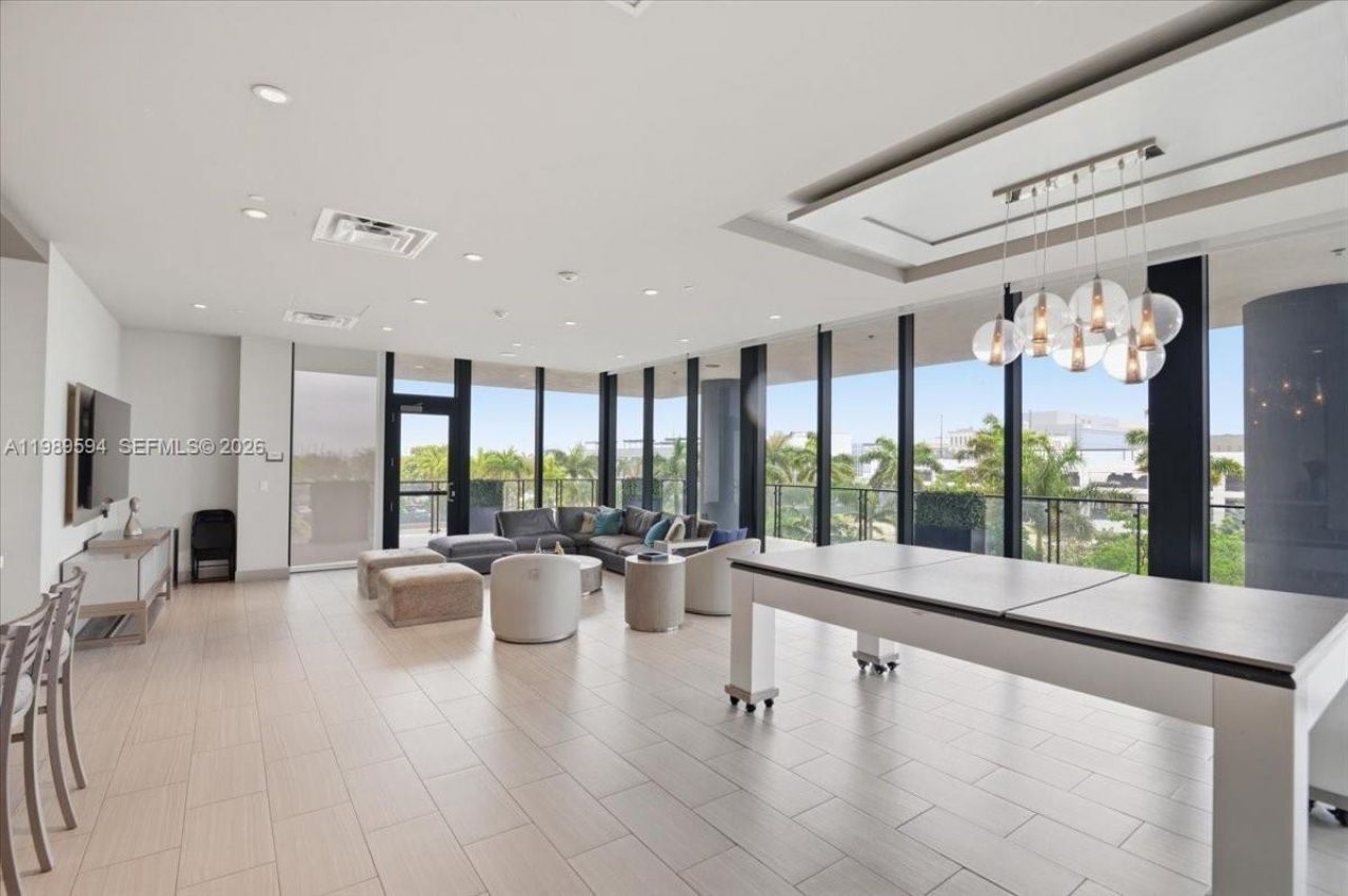 5300 Paseo Blvd , Unit 1803, Doral, FL 33166 Photo