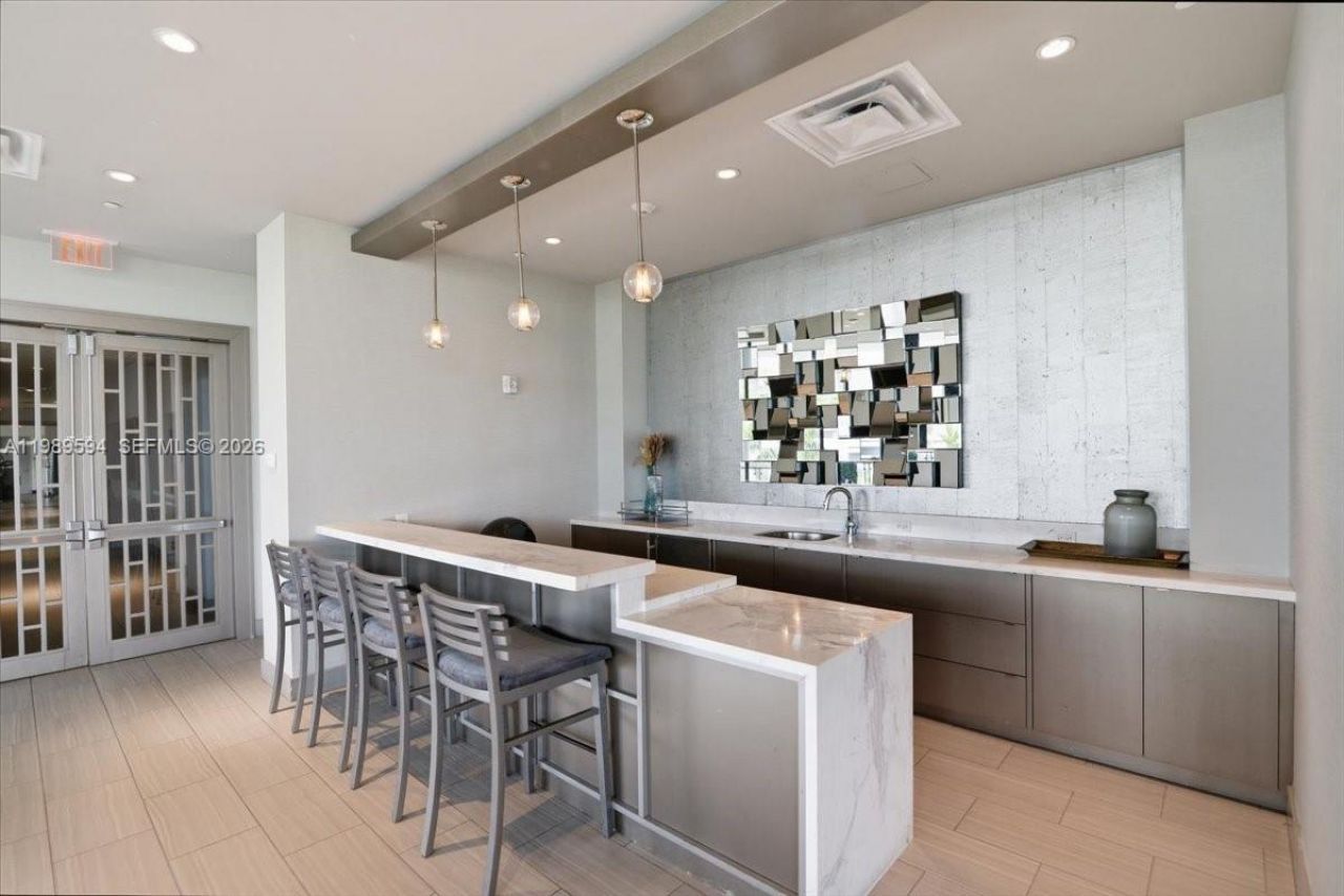 5300 Paseo Blvd , Unit 1803, Doral, FL 33166 Photo