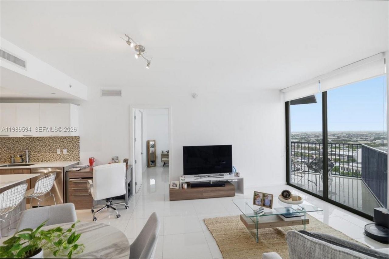 5300 Paseo Blvd , Unit 1803, Doral, FL 33166 Photo