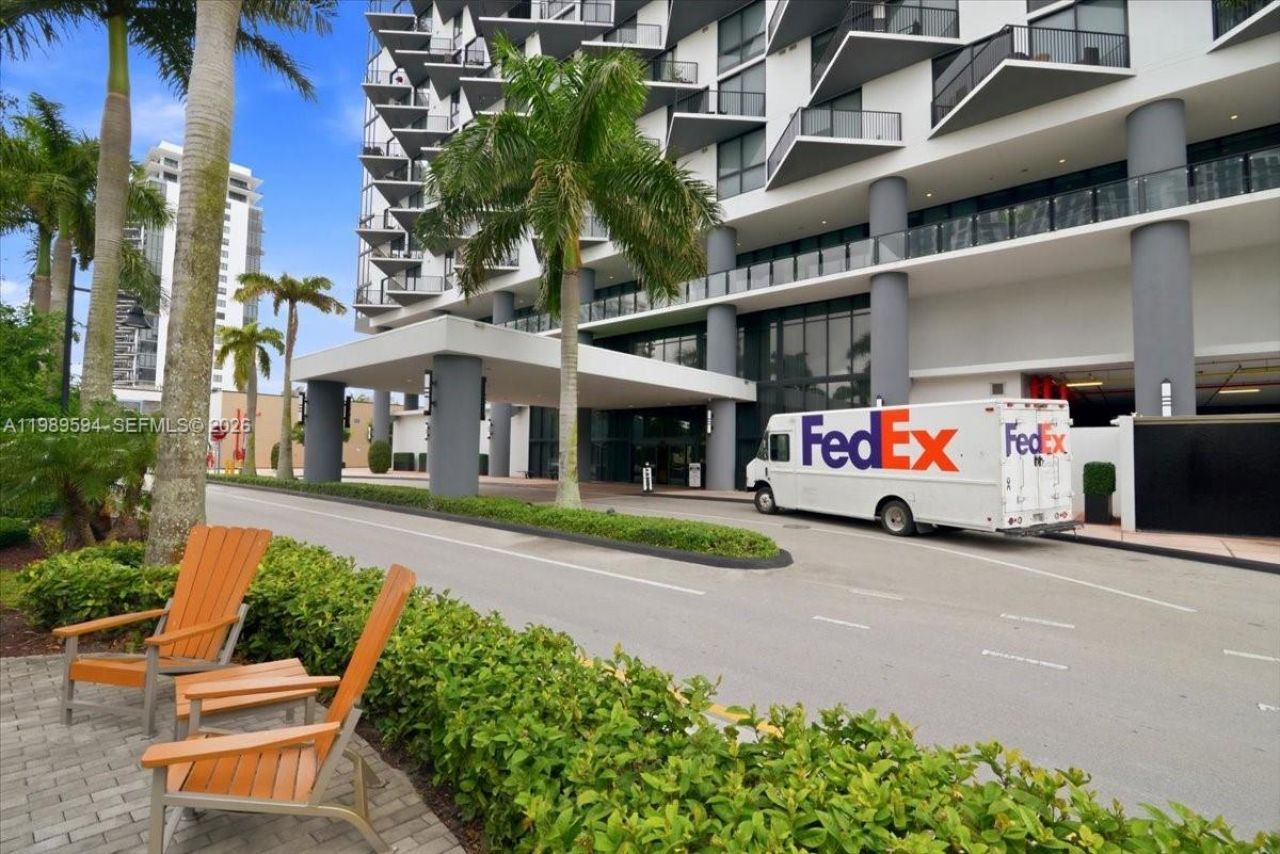 5300 Paseo Blvd , Unit 1803, Doral, FL 33166 Photo