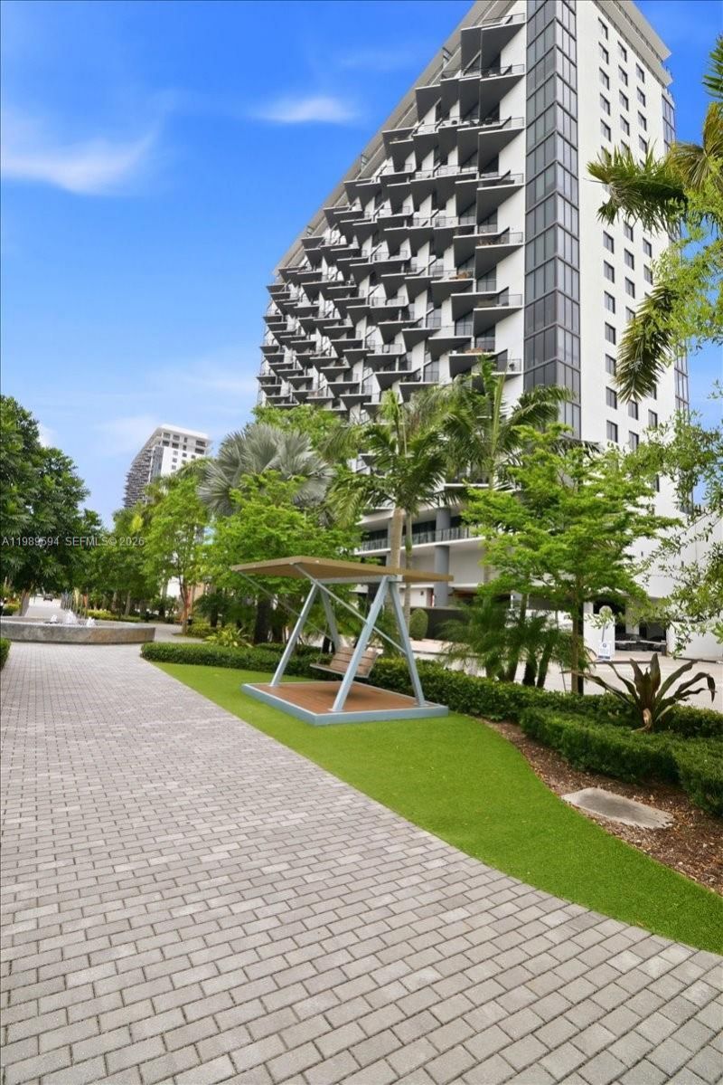 5300 Paseo Blvd , Unit 1803, Doral, FL 33166 Photo