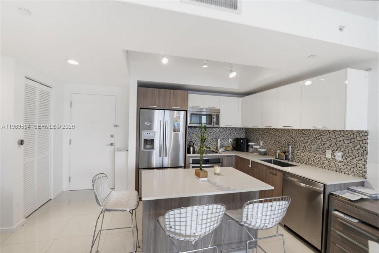 5300 Paseo Blvd , Unit 1803, Doral, FL 33166 Photo