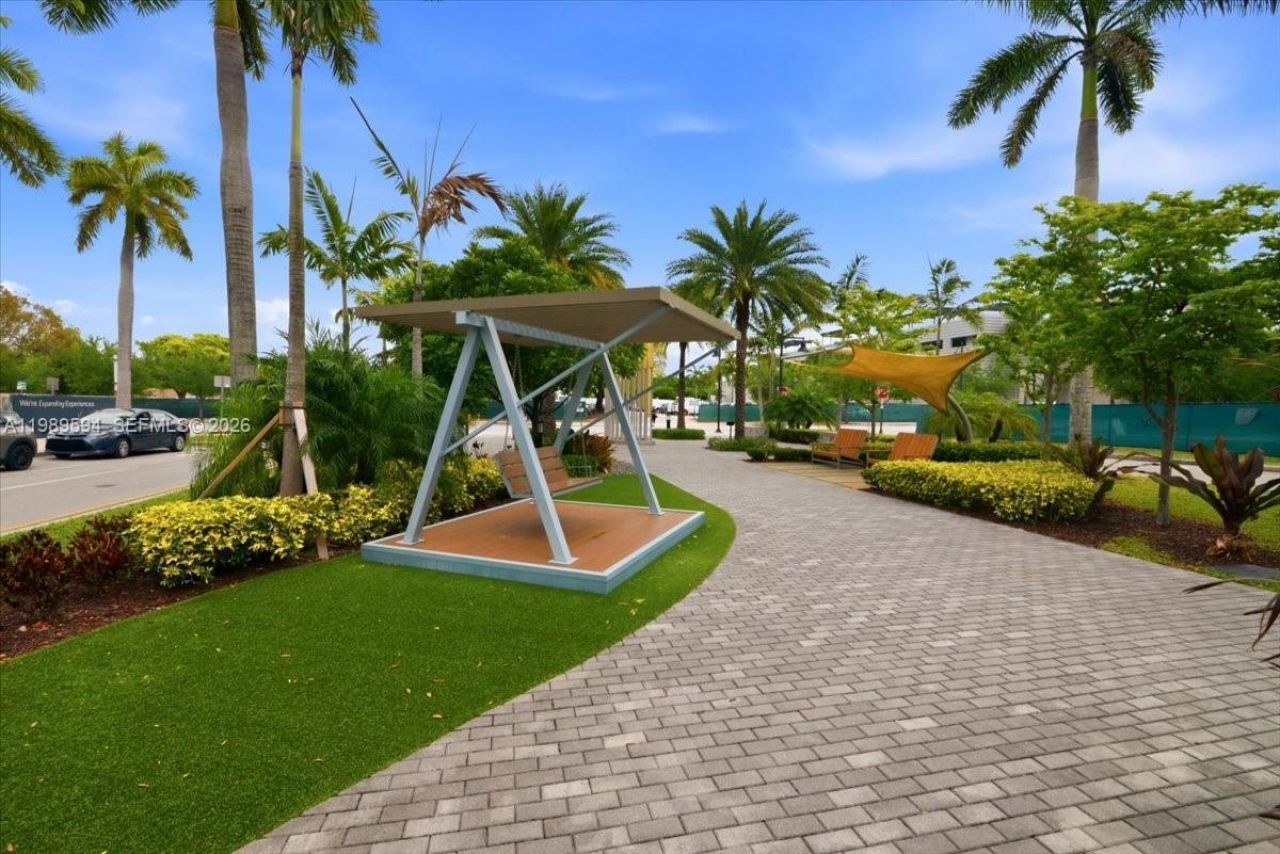 5300 Paseo Blvd , Unit 1803, Doral, FL 33166 Photo