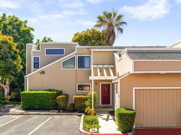 1993 Plymouth Street, Unit 11, Mountain View, CA 94043