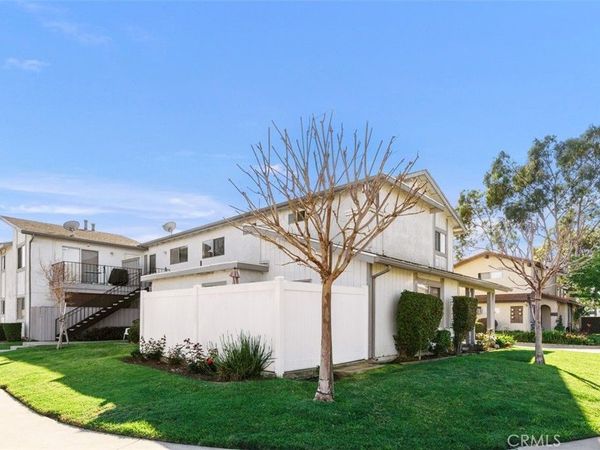 8092 Graziadio, Unit 3, Huntington Beach, CA 92646