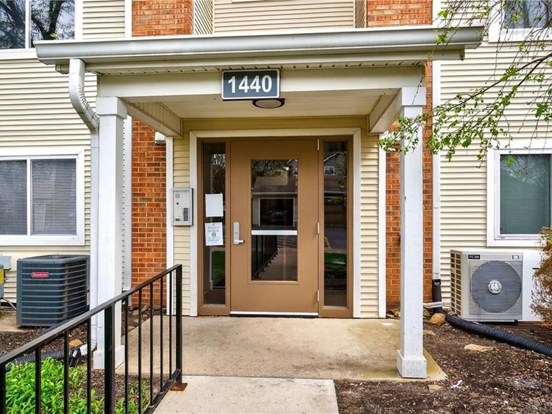 1440 Hollow Run, Unit 1, Centerville, OH 45459 Photo 2