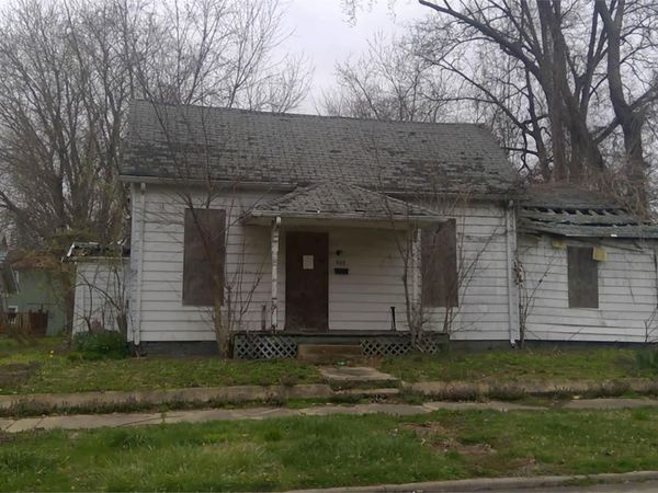 909 N Hart Street, Princeton, IN 47670