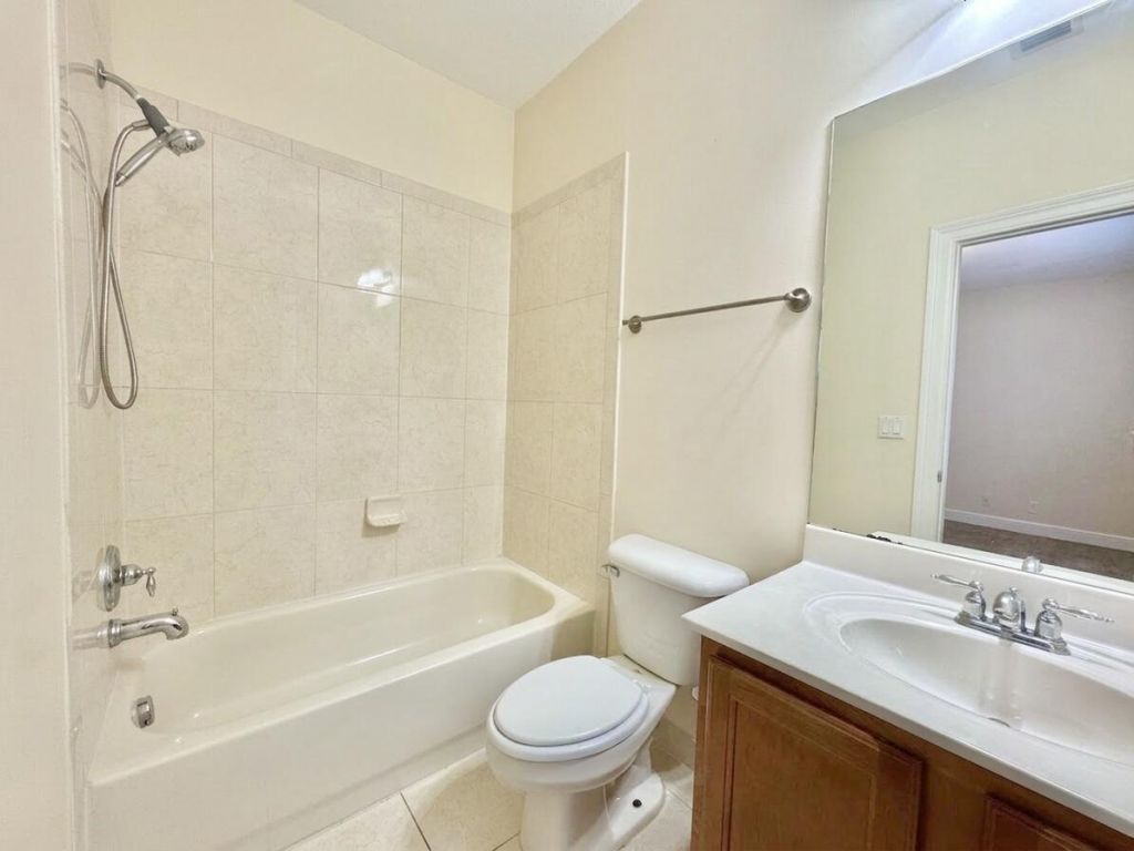 531 S Federal Highway, Unit 15, Lake Worth Beach, FL 33460 Photo