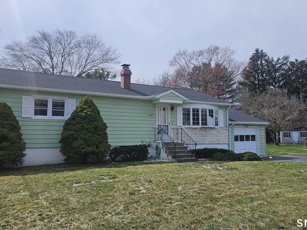 70 Tumblebrook, Milford, CT 06461