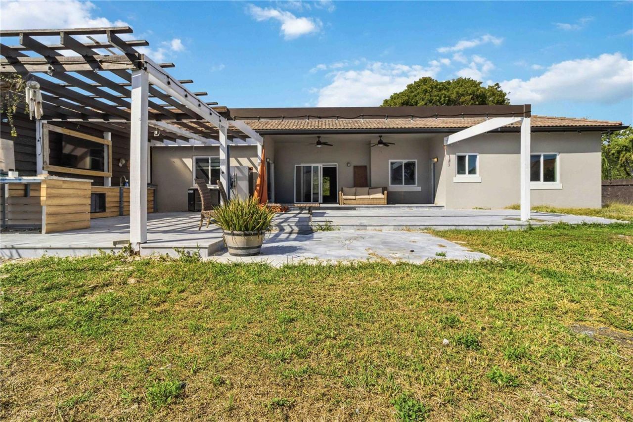 21717 SW 129th Avenue , Miami, FL 33170 Photo