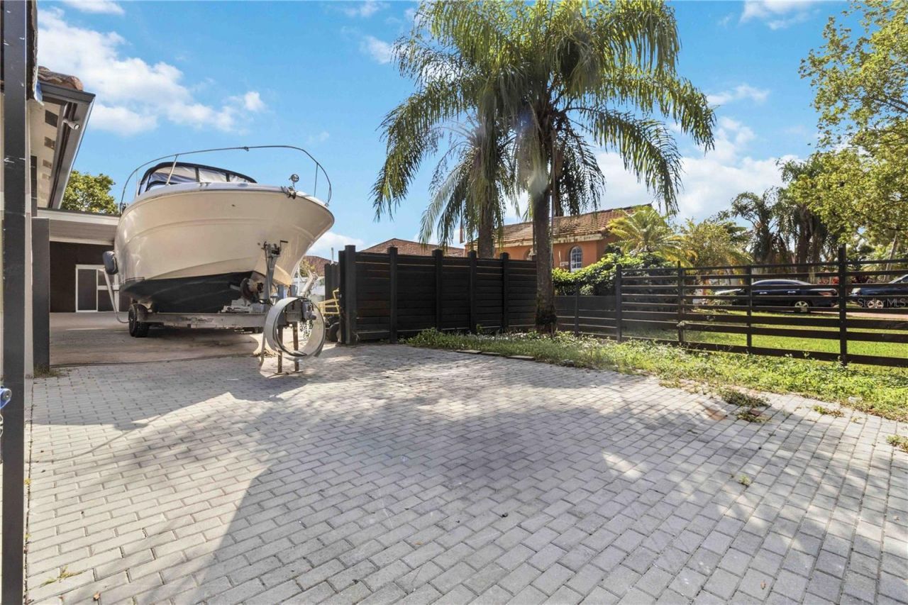 21717 SW 129th Avenue , Miami, FL 33170 Photo