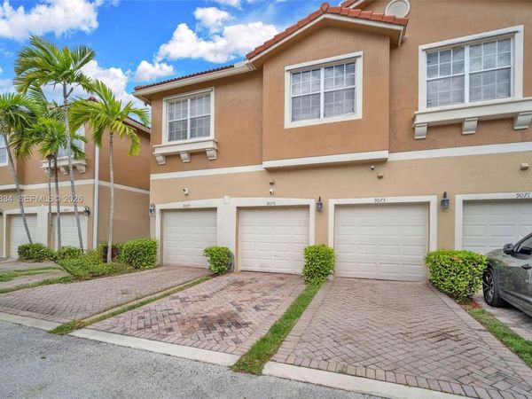 9075 Preston Pl, Unit 9075, Tamarac, FL 33321