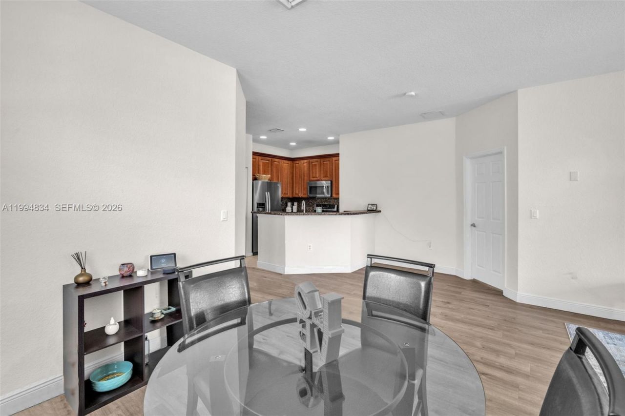 9075 Preston Pl, Unit 9075, Tamarac, FL 33321 Photo