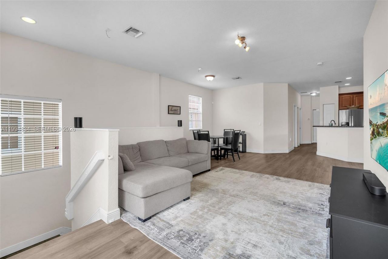 9075 Preston Pl, Unit 9075, Tamarac, FL 33321 Photo