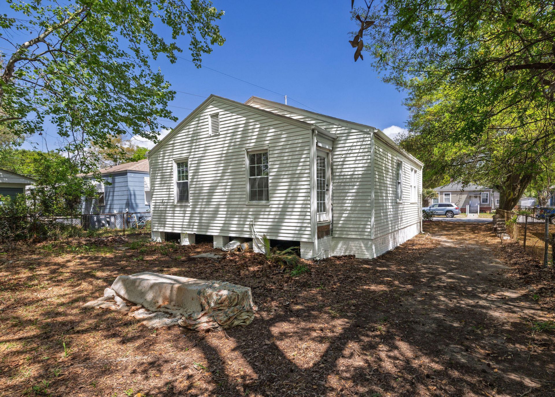 2224 Suffolk Street Photo 26