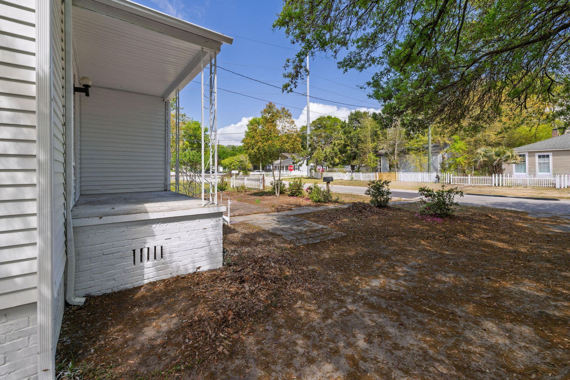 2224 Suffolk Street Photo 8