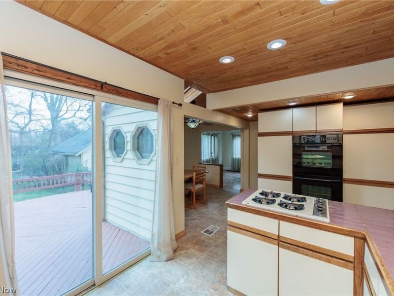 1550 Rydalmount Road, Cleveland Heights, OH 44118 Photo 13