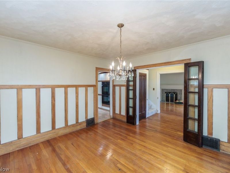 1550 Rydalmount Road, Cleveland Heights, OH 44118 Photo 3